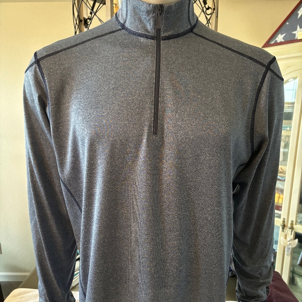 Nice mens medium Cutter and Buck golf jacket